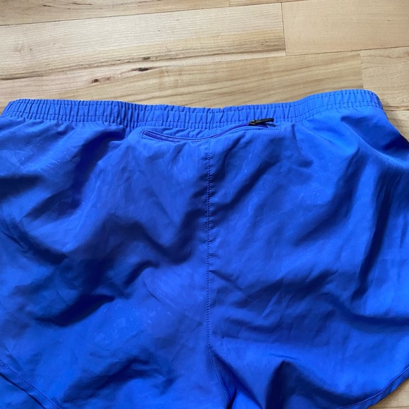 Blue Nike dry fit tempo shorts - Picture 3 of 5